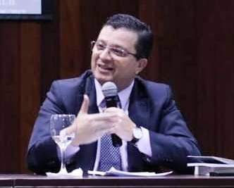 Ruy Espíndola, presidente da Comissão de Direito Constitucional da OAB-SC