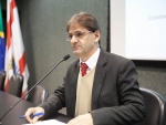 Deputado Neodi Saretta solicita melhorias em escola de Arabutã