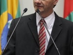 Dos Gabinetes - ‘Haja incompetência’, diz o deputado Jailson sobre a gestão do novo plano de saúde d