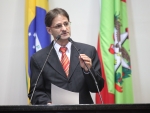 Saretta destaca protagonismo do Brasil ao desenvolver vacina contra a dengue