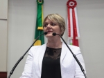 Deputada Luciane comemora aprovação do reajuste aos servidores da Udesc
