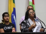 Manifestantes defendem direito a terras indígenas e quilombolas