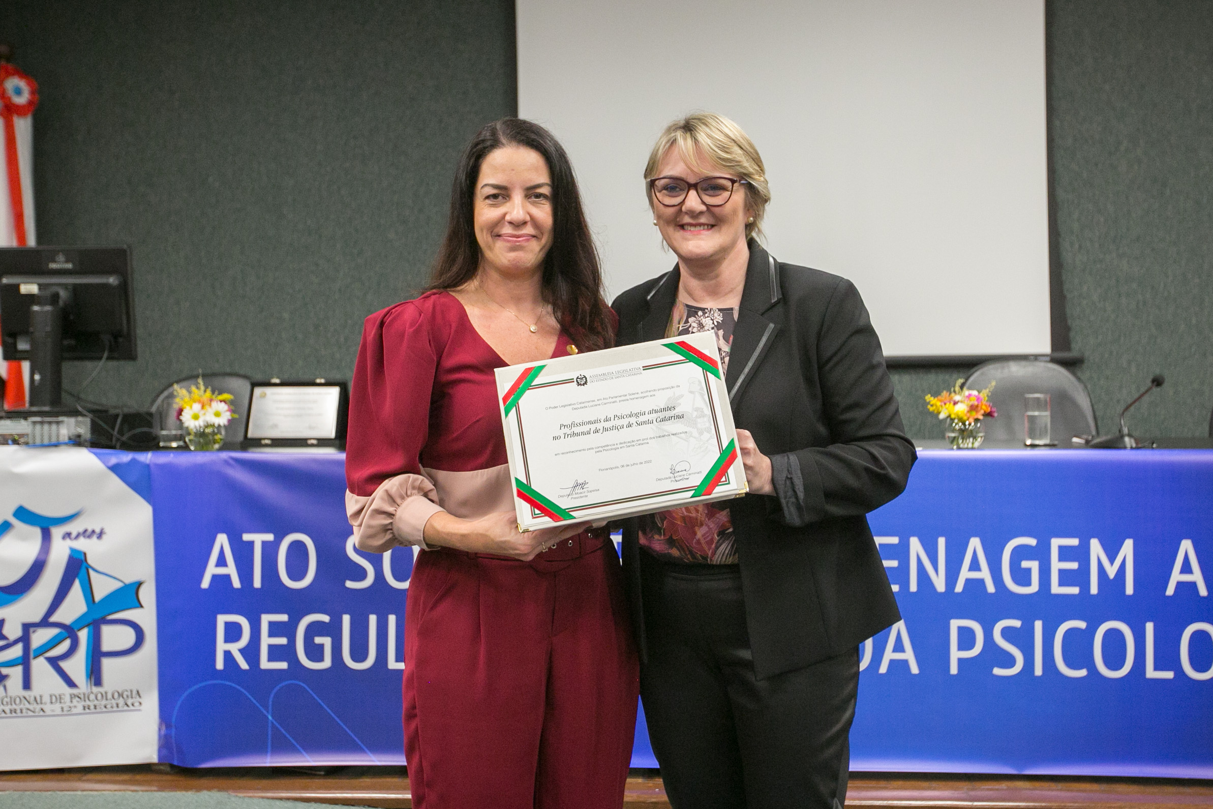 Ag Ncia Alesc Ato Solene Homenagem Aos Anos Da Regulamenta O Da