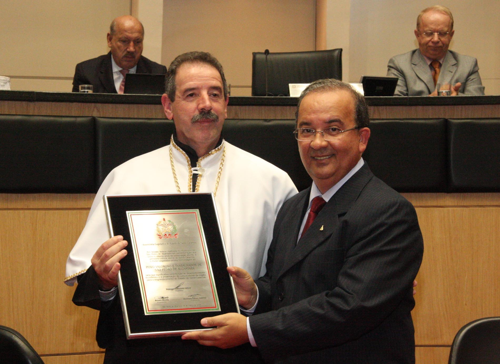 Ag Ncia Alesc Dos Gabinetes Sess O Solene Homenageia Anos Da Udesc