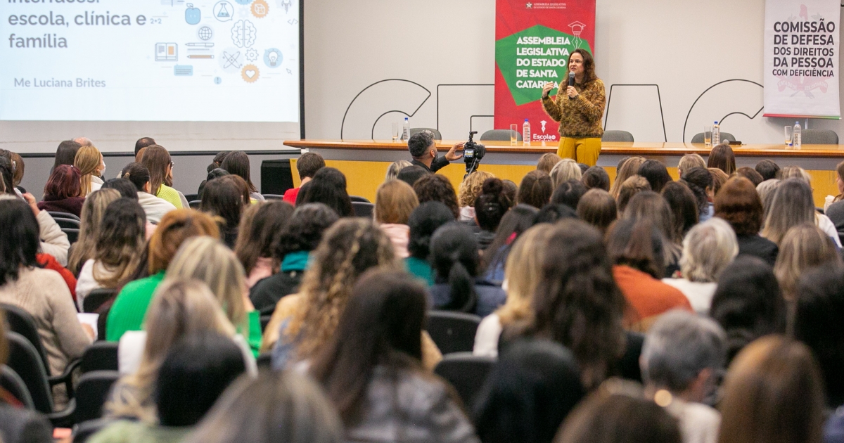 Jaraguá do Sul sedia capacitação para inclusão de alunos com deficiência -  Agência ALESC