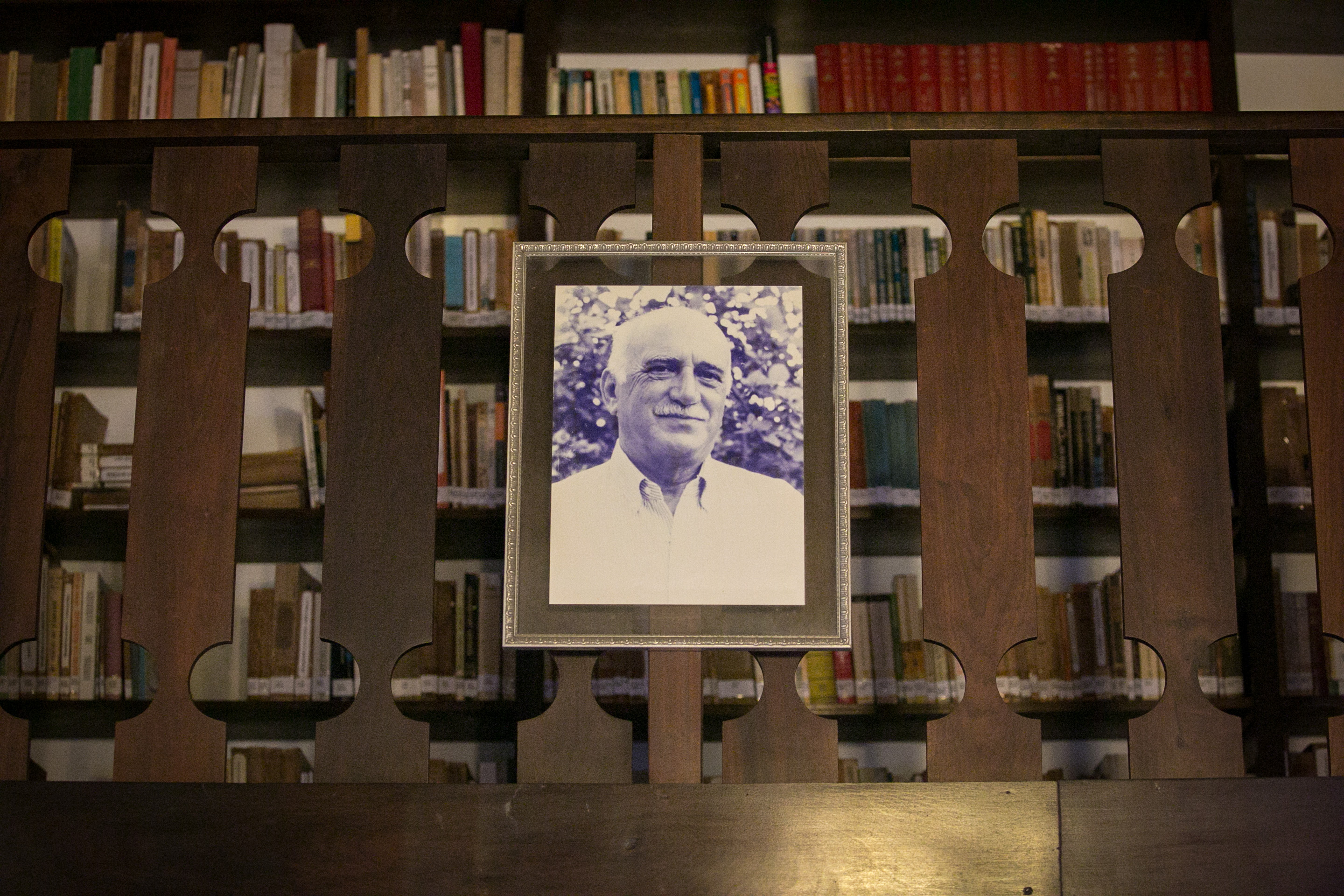 Retrato de Osni Régis, na biblioteca que leva seu nome
