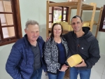 João Amin visita produtores de queijo beneficiados por lei de sua autoria