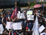 Greve na Educação: Ato em Florianópolis reúne milhares de professores