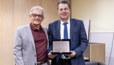 Minotto recebe homenagem do Conselho Regional de Odontologia de Santa Catarina Minotto recebe homenagem do Conselho Regional de Odontologia de Santa Catarina