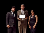 Dresch recebe prêmio por trabalho em prol das microempresas