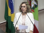 Deputada Ana Paula lamenta taxa de 13 mortes de mulheres ocorridas por dia no Brasil