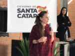 Em Ascurra, Paulinha destaca jeito municipalista do governo estadual