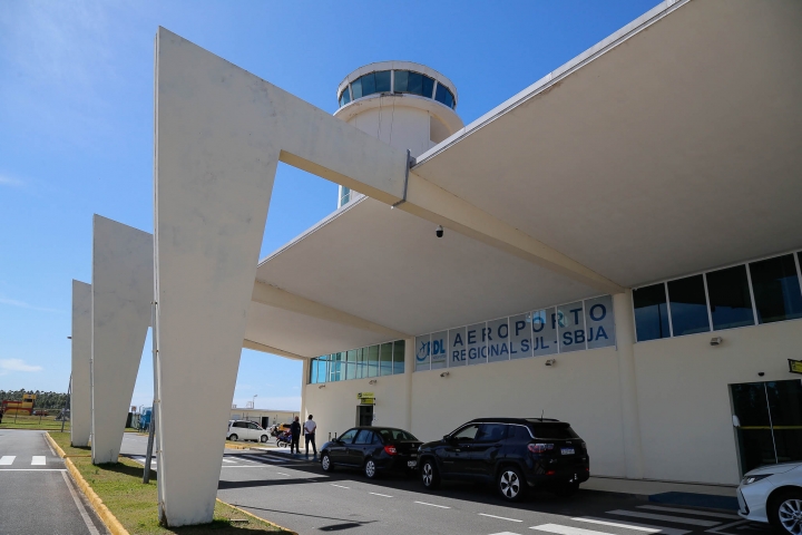 Deputado apoiou reivindicação de desassoreamento da Barra do Camacho e apoia pleito de instalação de um terminal de cargas no aeroporto de Jaraguaruna