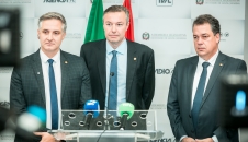 Os deputados Matheus Cadorin, Napoleão Bernardes e Rodrigo Minotto, autores da proposta do novo modelo de gestão do saneamento
