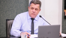 Avança projeto do deputado Naatz que amplia punição para responsáveis por maus tratos a animais