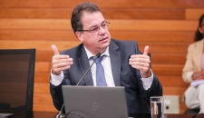 Minotto propõe aumento do número de escolas com ensino em tempo integral