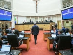 Deputados do PT repudiam aprovação de título de Cidadão Catarinense para ex-presidente