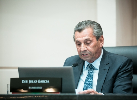 Deputado Julio Garcia, presidente da Alesc, fez o lançamento do edital 2025, durante a sessão desta quarta (28)
