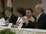 Municipalização do Ensino Fundamental é tema de debate em congresso da Fecam