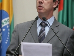 Dos Gabinetes - Deputado Ismael apresenta projeto de lei para melhorar qualidade da Educação