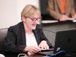 Parecer contrário ao ensino domiciliar vence na Comissão de Educação Parecer contrário ao ensino domiciliar vence na Comissão de Educação