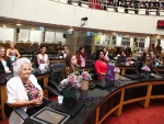 Bancada Feminina homenageia 15 mulheres em sessão especial