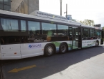 Primeiro ônibus movido 100% a gás natural é exposto na Assembleia