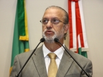 Dos Gabinetes - Deputado Nilson Gonçalves envia ao Plenário requerimentos à Ordem do dia