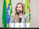 Após morte em parto natural, deputados defendem opção pela cesárea