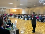 Marcos Vieira palestra para 400 pessoas em São Miguel do Oeste