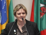 Dos Gabinetes- Luciane Carminatti apresenta Projeto de Lei para evitar desvio dos recursos do Fundeb