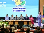 Alesc participa de ato de oficialização do Programa Educando Cidadãos Alesc participa de ato de oficialização do Programa Educando Cidadãos