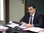 PL do deputado Rodrigo Minotto isenta de impostos estaduais materiais e uniformes escolares