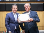 Nazareno Martins recebe título de comendador do legislativo catarinense