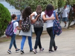 Lei que veda ingresso de agências de modelos em escolas já está em vigor