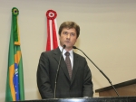 Deputado José Nei Ascari recebe troféu de responsabilidade social da Apae