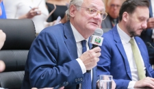 Com voto de Dr. Vicente, CCJ aprova proposta de regulamentação dos bingos beneficentes Com voto de Dr. Vicente, CCJ aprova proposta de regulamentação dos bingos beneficentes