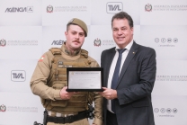 Moção de Aplauso - Deputado Rodrigo Minotto homenageia Soldado da PM por ato de bravura