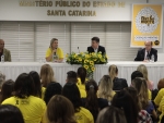 MPSC promove campanha Setembro Amarelo em Florianópolis