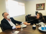 Paulinha em Tijucas com café com prefeito e palestra do Agosto Lilás