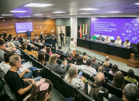 Assunto foi discutido em audiência da Comissão de Educação da Alesc nesta terça-feira (27)