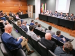 Reunião ampliada da Bancada do Vale do Itajaí debate prejuízos das cheias ao setor lojista