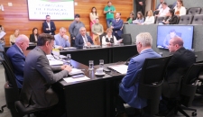 A Comissão de Finanças é presidida pelo deputado Marcos Vieira (PSDB).