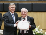 Com 75 anos de trabalho, Horst Maul recebe Comenda do Legislativo Catarinense