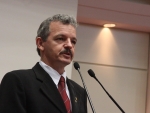 Dos Gabinetes - Deputado Dirceu Dresch cobra do Estado recuperação da rodovia que liga Rio do Campo