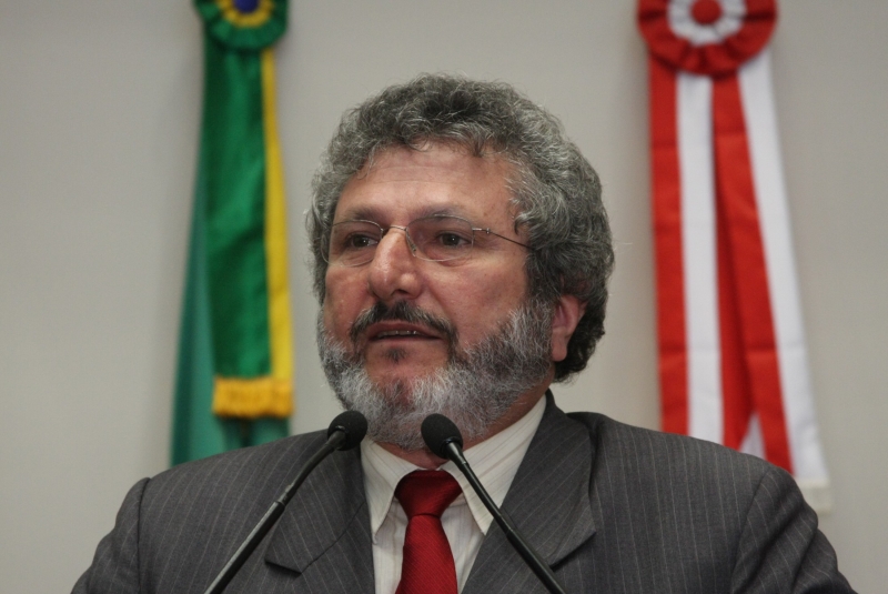 Agência ALESC  Padre Pedro destaca recursos para cooperativas da reforma  agrária