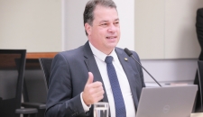 Minotto defende cancelas exclusivas para motocicletas em praças de pedágio