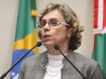 Dos Gabinetes - Ana Paula denuncia no Parlamento a crise na Fundação Cultural de Blumenau