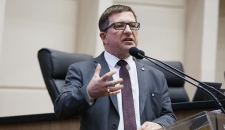 Junior Cardoso defende retirada compulsória para o trabalho