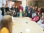 Participantes do Parlamento Jovem são recepcionados na presidência da Alesc